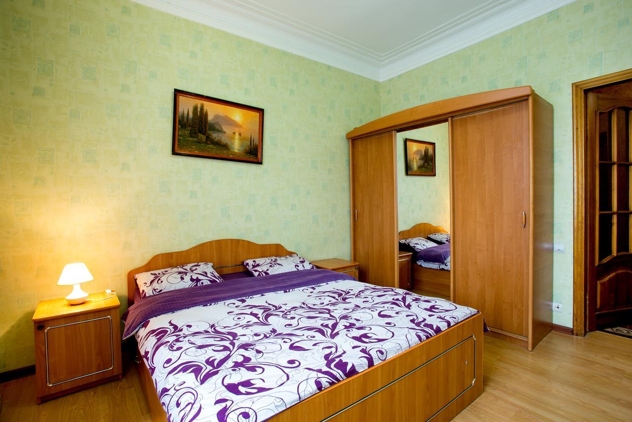 Apartments On Bolshaya Morskaya 65 니콜라예프 외부 사진